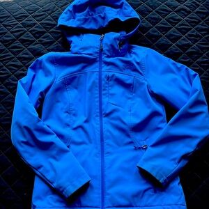 Women’s small north face coat